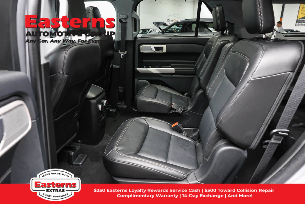Used 2023 Ford Explorer Limited AWD/4WD image 23