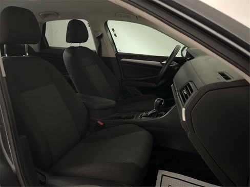 Used 2020 Volkswagen Jetta S image 27
