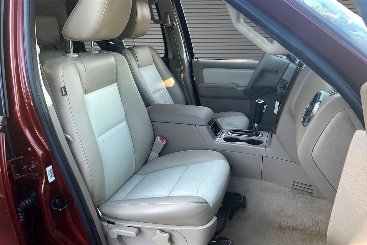 Used 2009 Ford Explorer Eddie Bauer AWD/4WD image 28