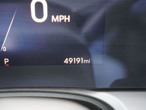 Certified 2024 Buick Encore GX Sport Touring image 31