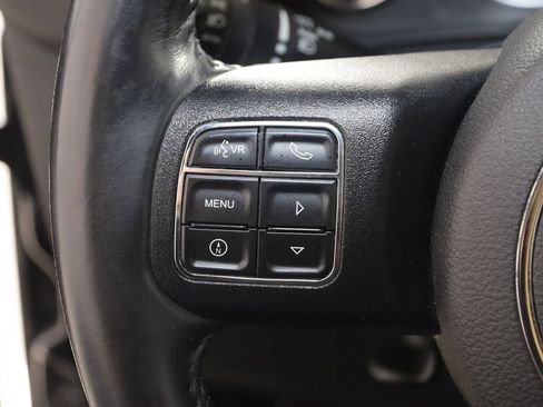 Used 2017 Jeep Wrangler Unlimited Sahara w/ Connectivity Group image 27