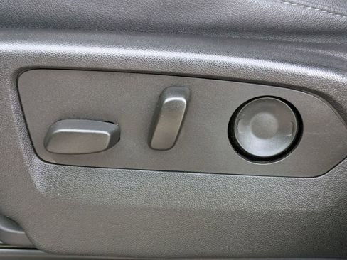 Used 2023 Chevrolet Tahoe LT image 26