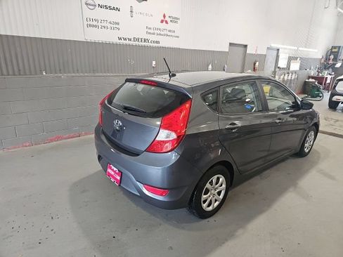 Used 2013 Hyundai Accent GS FWD image 3
