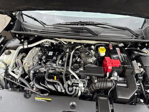 Used 2024 Nissan Sentra SV FWD image 33