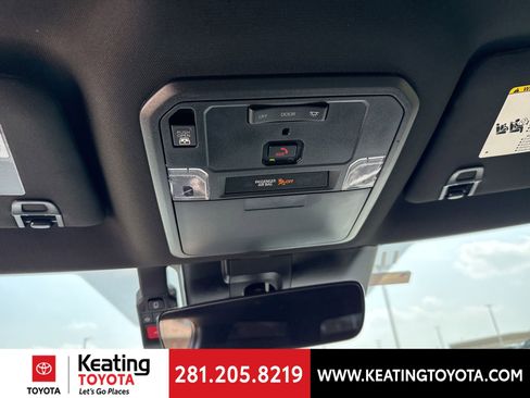 Used 2026 Toyota Tundra Limited AWD/4WD image 23