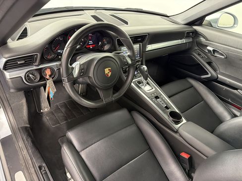 Certified 2015 Porsche 911 Carrera RWD image 4