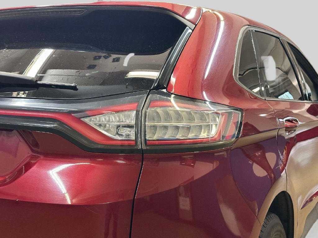 Certified 2018 Ford Edge SEL w/ Equipment Group 201A AWD/4WD image 27