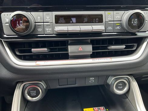 Certified 2026 Toyota Grand Highlander FWD image 26