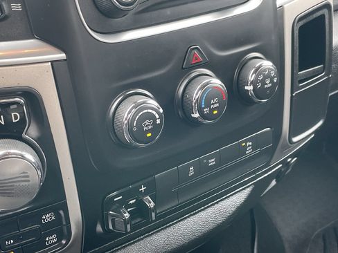 Used 2019 RAM 1500 Warlock AWD/4WD image 34