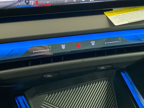 New 2026 BMW X3 xDrive30 w/ Premium Package image 18