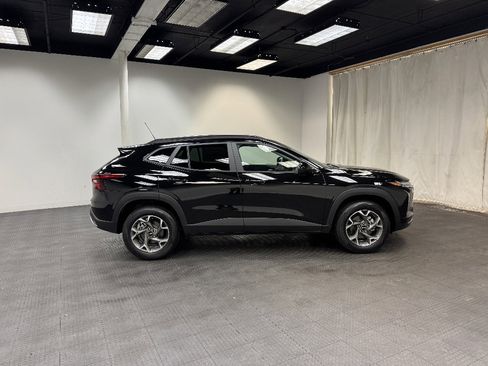 New 2026 Chevrolet Trax LT w/ LPO, Blackout Package image 6