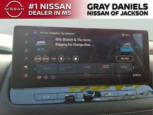 Certified 2025 Nissan Rogue Platinum w/ Platinum Premium Package image 17