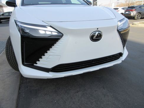 New 2026 Lexus RZ 450e AWD w/ Cold Area Package image 15
