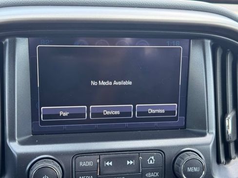 Used 2017 Chevrolet Colorado Z71 AWD/4WD image 31