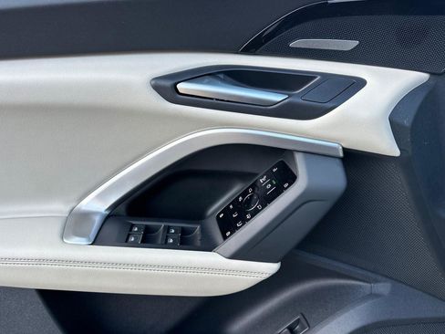 New 2025 Audi Q5 Premium Plus image 10