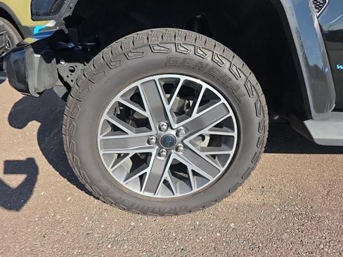 Used 2024 Jeep Wrangler High Altitude AWD/4WD image 10