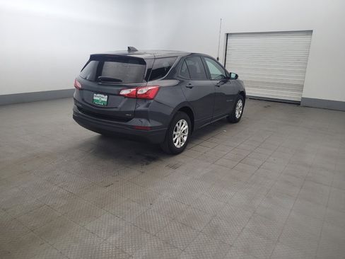 Used 2019 Chevrolet Equinox LS w/ LS Convenience Package AWD/4WD image 9