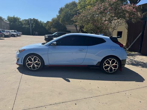 Used 2020 Hyundai Veloster N FWD image 4