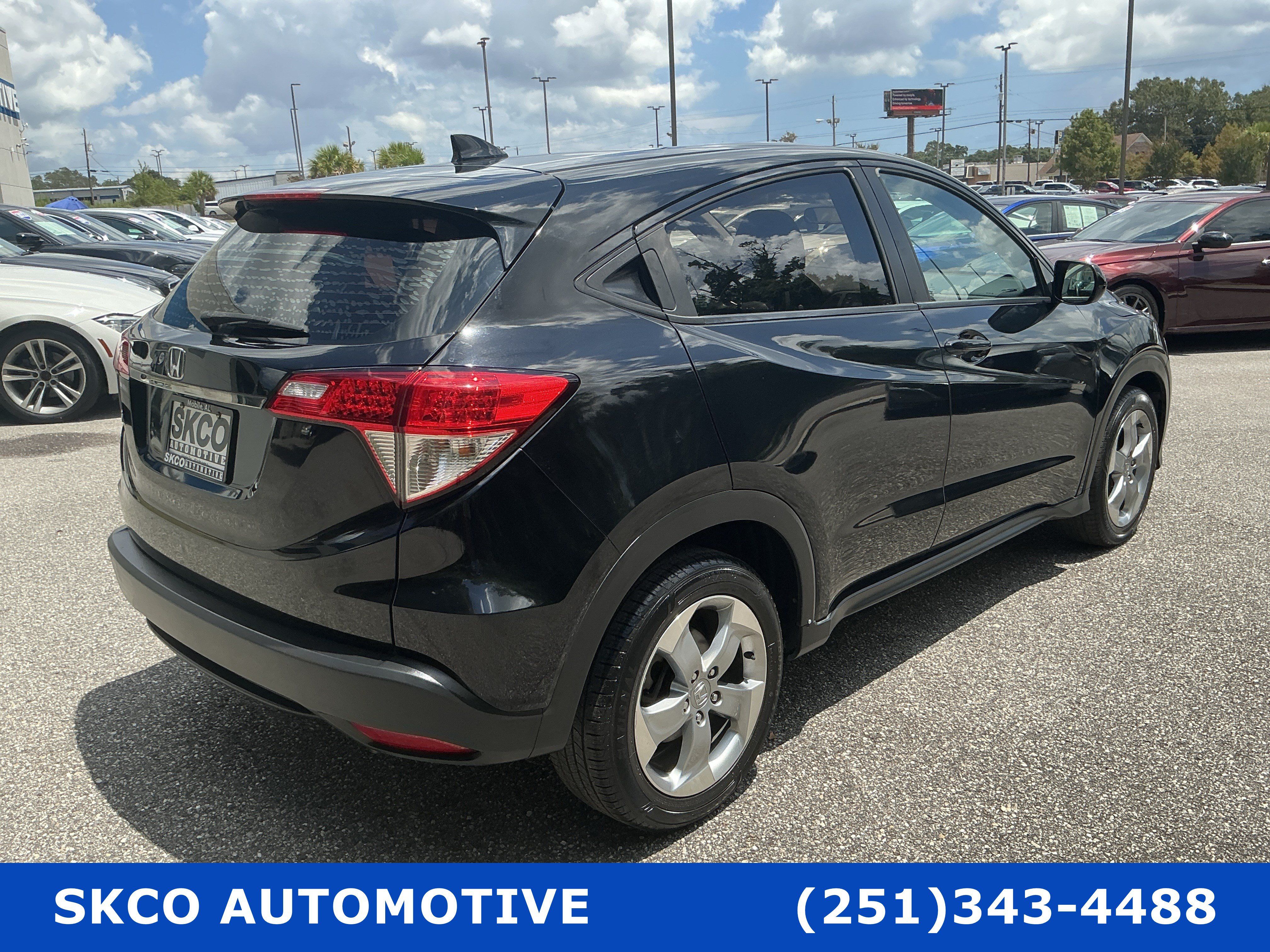 Used 2021 Honda HR-V LX image 5
