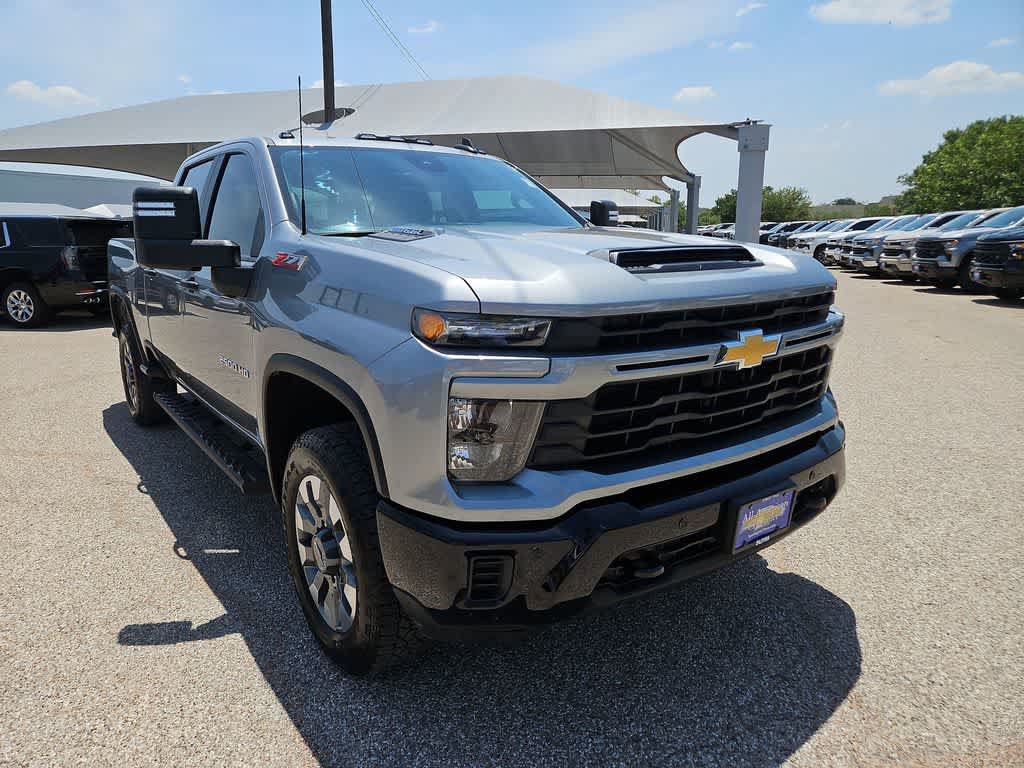 Used 2025 Chevrolet Silverado 2500 Custom w/ Custom Value Package AWD/4WD image 2