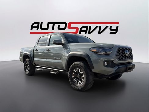 Used 2023 Toyota Tacoma TRD Off-Road w/ Technology Package RWD image 3