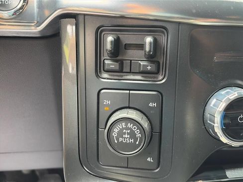 Used 2022 Ford F150 Lariat AWD/4WD image 21
