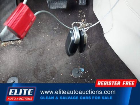 Used 2016 Lincoln MKC Reserve w/ Lincoln MKC Climate Package image 22