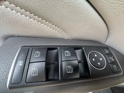 Used 2015 Mercedes-Benz ML 350 4MATIC image 7