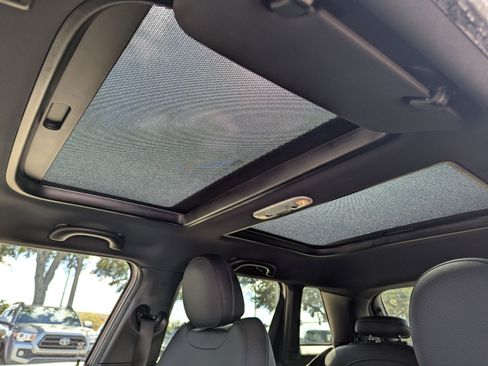 Used 2022 MINI Cooper S w/ Premium Package image 19