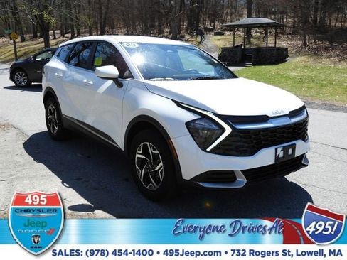 Used 2023 Kia Sportage LX AWD/4WD image 7