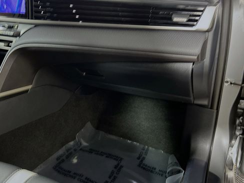 Used 2025 Toyota Camry SE w/ Multimedia Upgrade Package image 35