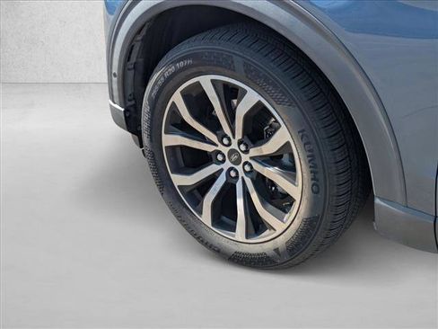 Used 2020 Ford Explorer ST w/ Premium Technology Package image 21