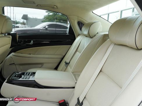 Used 2016 Hyundai Equus Ultimate image 25