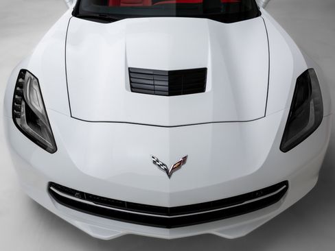 Used 2018 Chevrolet Corvette Stingray Coupe w/ 2LT Preferred Equipment Group image 38