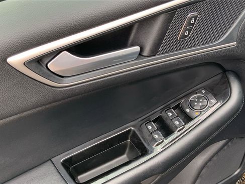 Used 2020 Ford Edge SEL w/ Convenience Package image 21