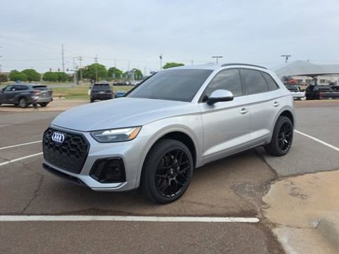 Used 2023 Audi Q5 2.0T Premium Plus w/ Premium Plus Package image 2
