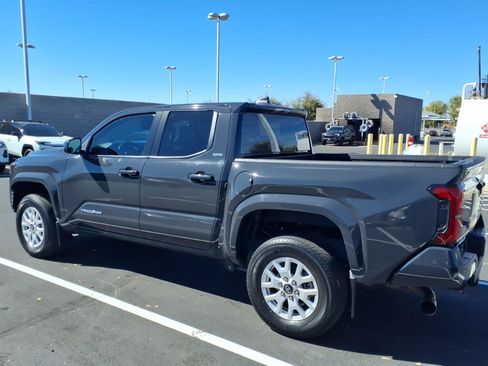 Certified 2024 Toyota Tacoma SR5 image 4