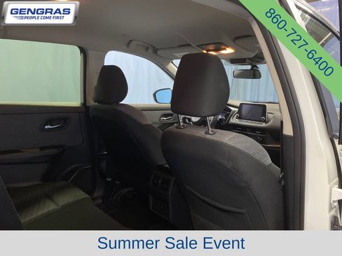 Used 2023 Nissan Rogue SV AWD/4WD image 35