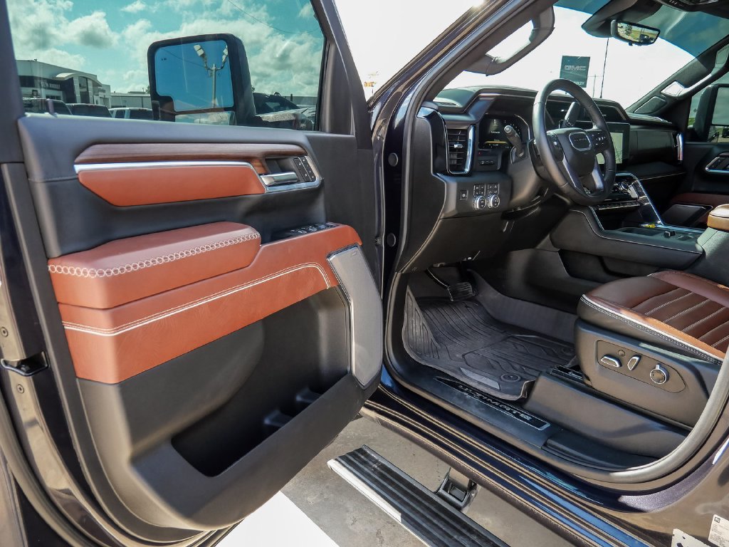 Used 2026 GMC Sierra 2500 Denali Ultimate AWD/4WD image 35