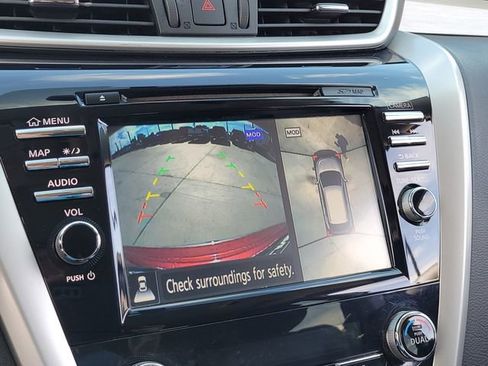 Used 2016 Nissan Murano Platinum w/ Platinum Technology Package AWD/4WD image 17