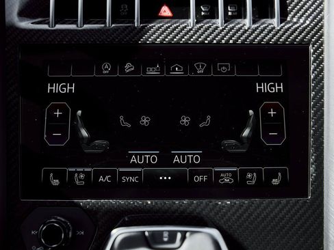 Used 2021 Lamborghini Urus image 69