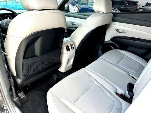 Used 2025 Hyundai Tucson Limited FWD image 22
