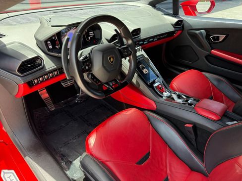 Used 2022 Lamborghini Huracan EVO RWD image 29