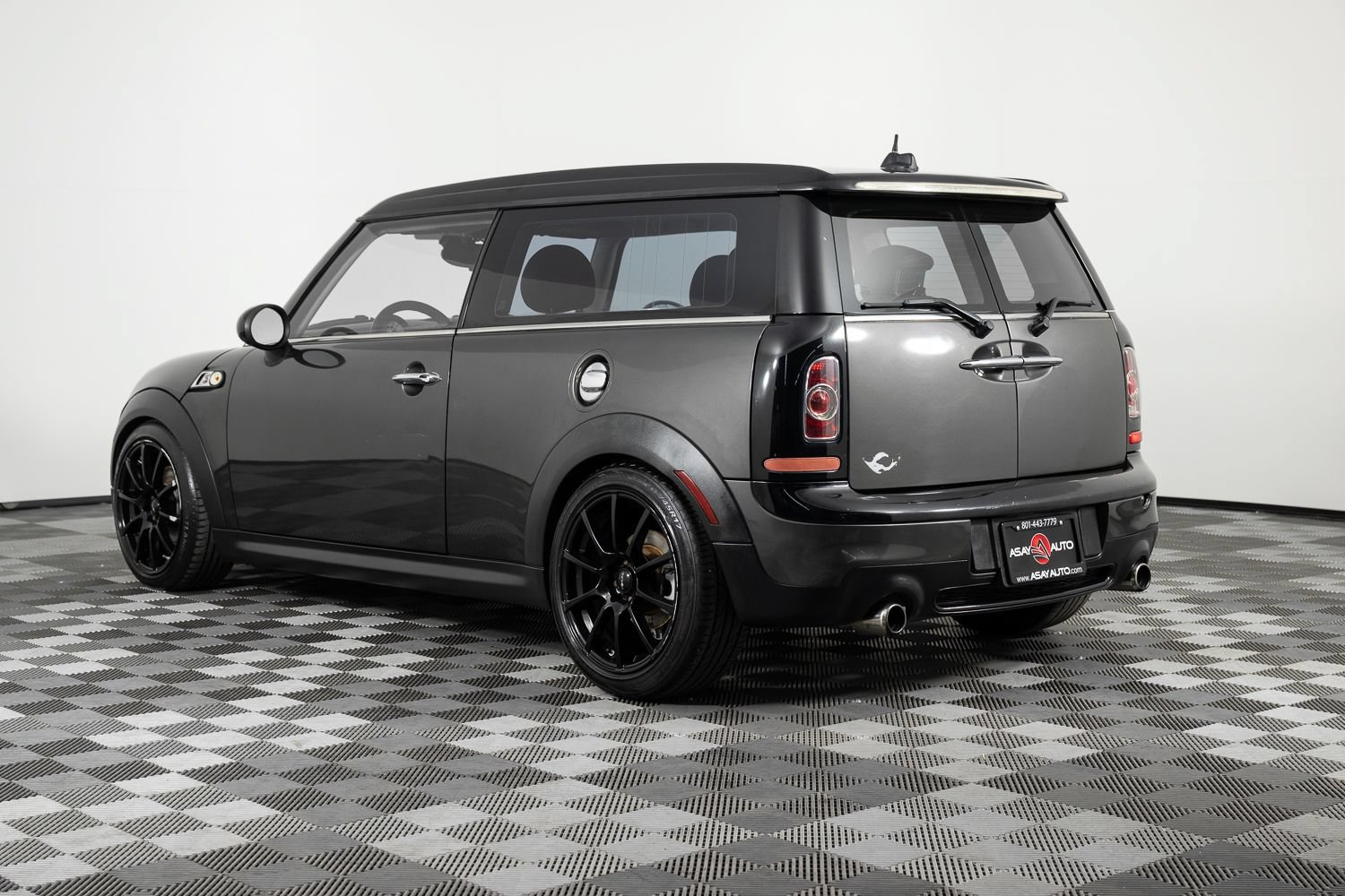 Used 2013 MINI Cooper Clubman S FWD image 4