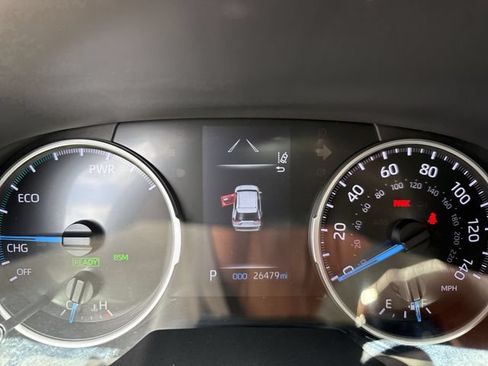 Used 2022 Toyota RAV4 XLE Premium AWD/4WD image 15