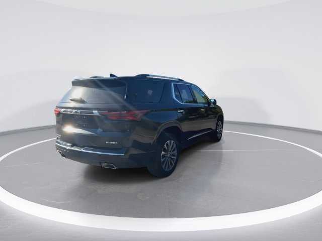 Used 2023 Chevrolet Traverse Premier FWD image 10