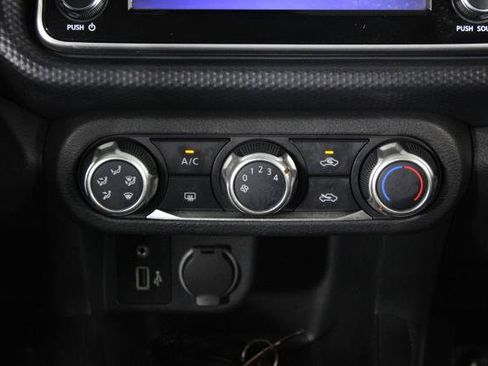 Certified 2021 Nissan Kicks S FWD image 22