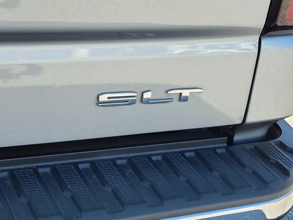 Used 2023 GMC Sierra 1500 SLT w/ SLT Premium Package AWD/4WD image 28