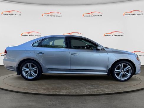 Used 2015 Volkswagen Passat TDI SEL Premium FWD image 6