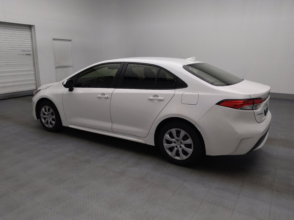 Used 2021 Toyota Corolla LE FWD image 3